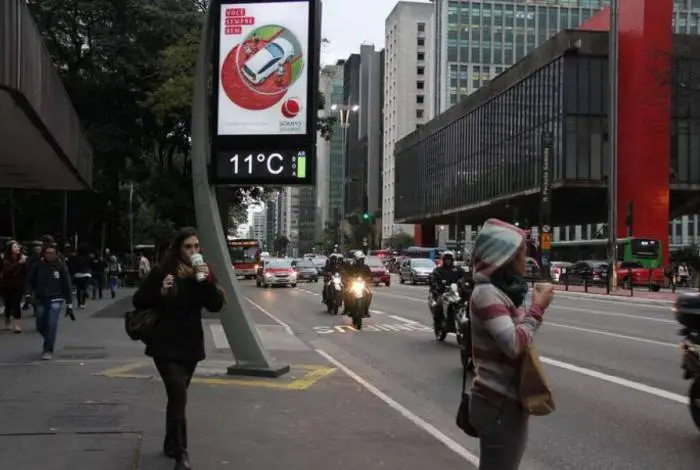 Cidade de SP entra em alerta para baixas temperaturas; máxima deve ser de 14°C neste domingo