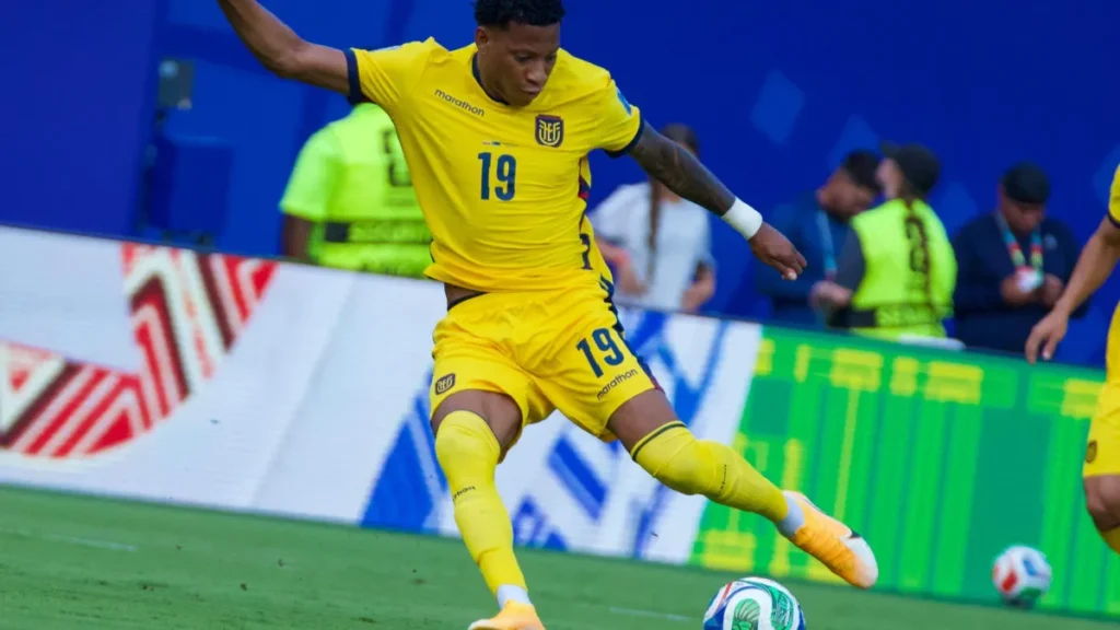 Equador pressiona, mas empata sem gols com Curaçao na Copa