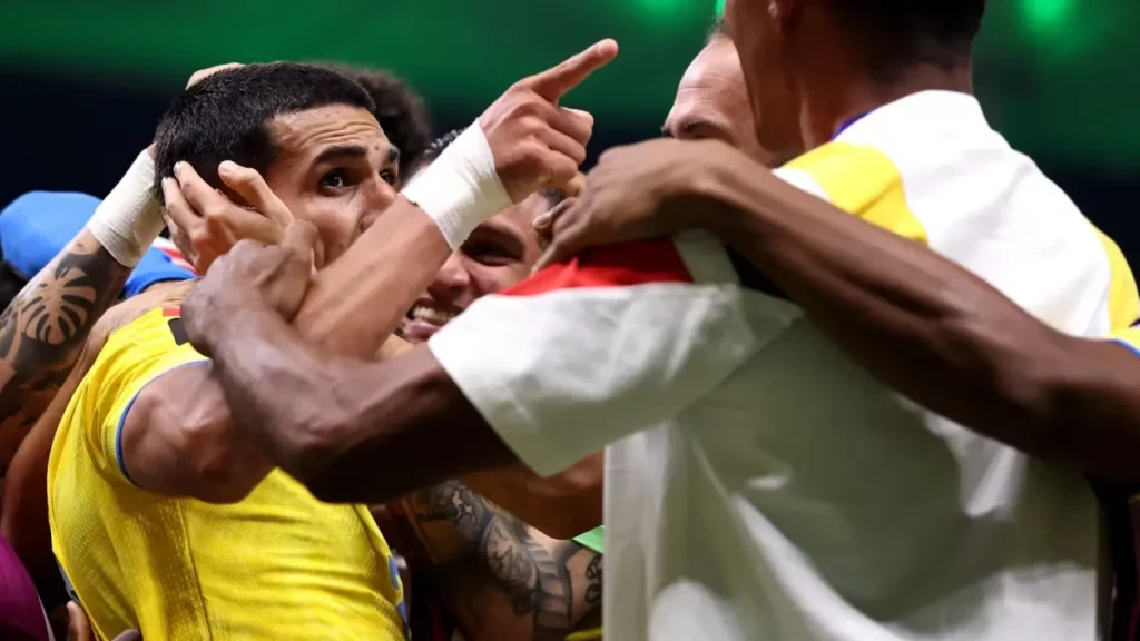 Colômbia vence Congo com gol de Muñoz e garante vaga na Copa