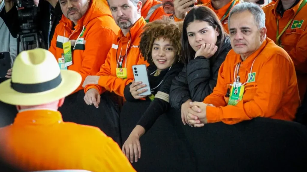 Jovens vereadoras têm 1ª aula de política ao vivo com Lula