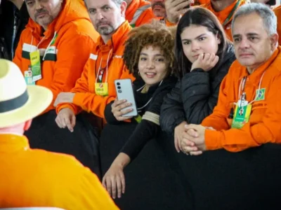 Jovens vereadoras têm 1ª aula de política ao vivo com Lula