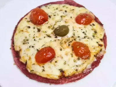 Pizza de beterraba: receita nutritiva e vibrante para variar o cardápio