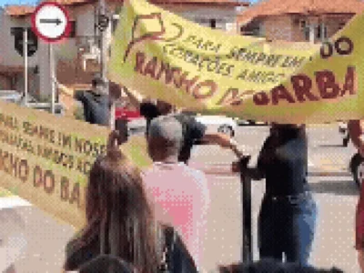 Despedida de Waldeny tem fogos e viola no Rancho do Barba