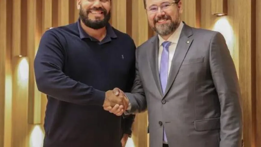 Pollon se cala após perder vaga no Senado para Contar