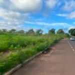 Jovem escapa de ataque em rua escura e moradores cobram iluminação
