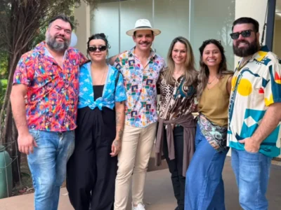 Amigos coloridos celebram vida em despedida de Tiago