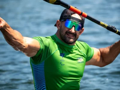 Cowboy de Aço busca pódio duplo na Copa do Mundo de Paracanoagem