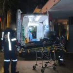 Jovem é baleado nos dois pés em Dourados; suspeita é de disputa entre facções
