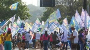 Servidor pode fazer campanha, mas só depois de bater o ponto