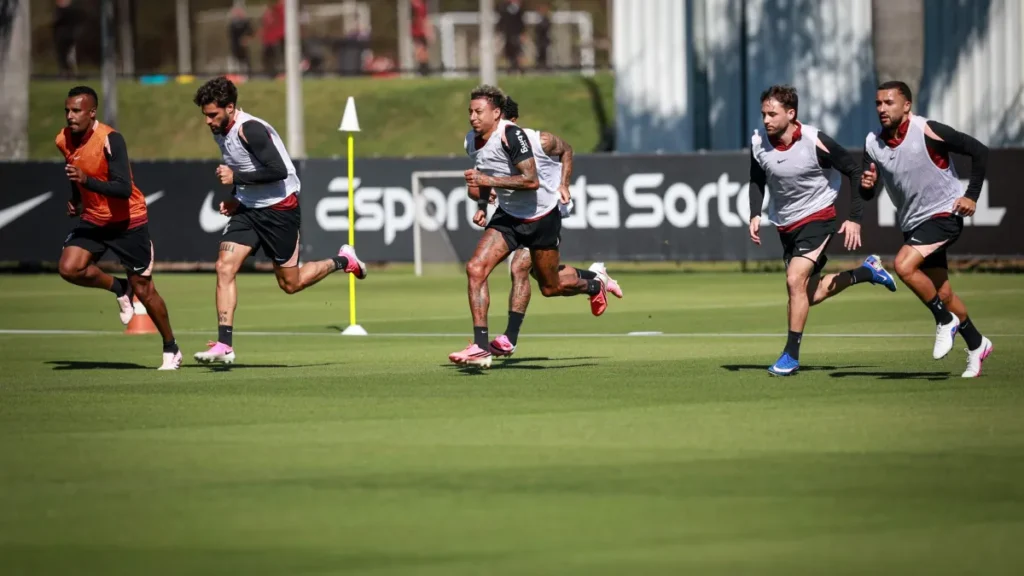 Multa de R$ 1,1 mi impede Corinthians de registrar jogadores