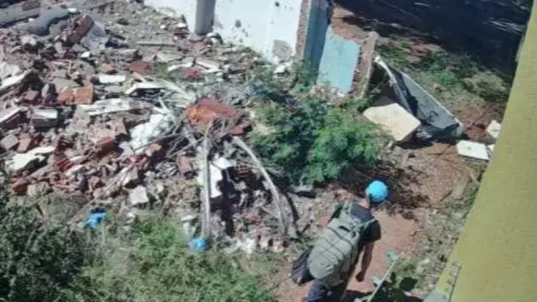 Terreno abandonado vira foco de violência e insegurança em bairro
