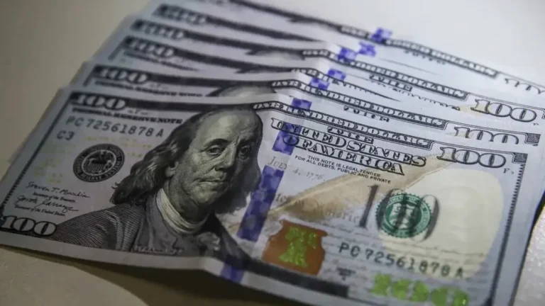Dólar a R$ 5,09 e bolsa caem com tarifa dos EUA