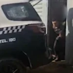 Ladrão se esconde em caixa d'água após fuga em telhados
