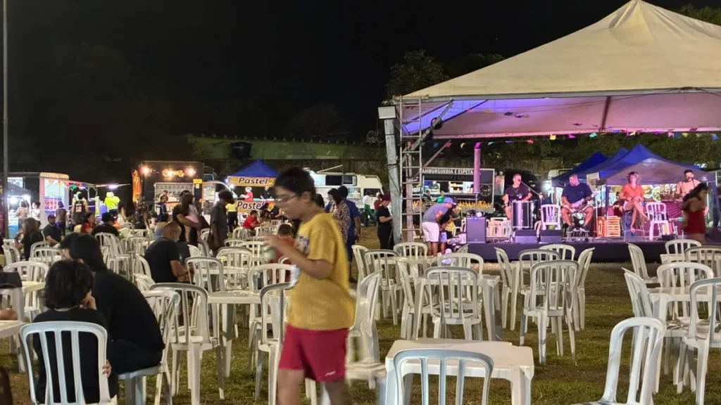 Feira na Mata do Jacinto estreia com 100 expositores e fila de 200