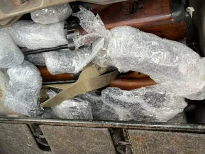 Policial paraguaio preso com 20 fuzis para o Rio de Janeiro