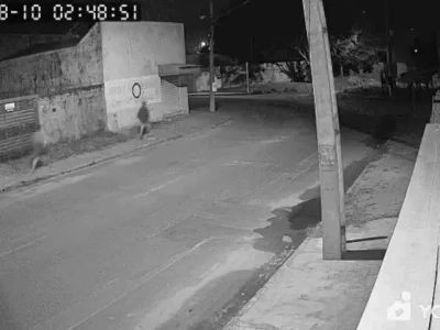 Adolescente é baleado com 2 tiros em frente a conveniência em Campo Grande