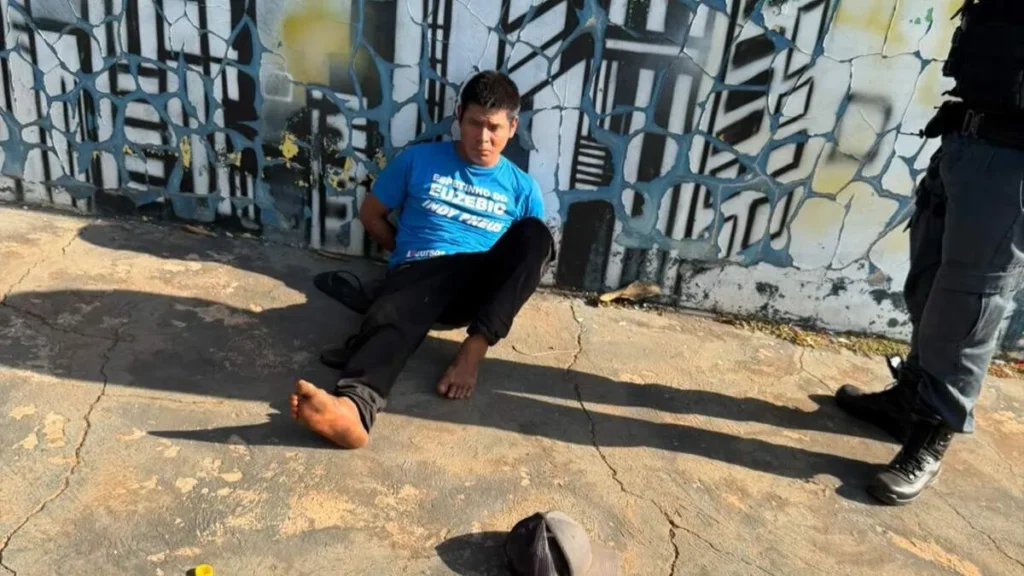 Homem é preso após esfaquear mulher e tentar golpeá-la no chão em Dourados
