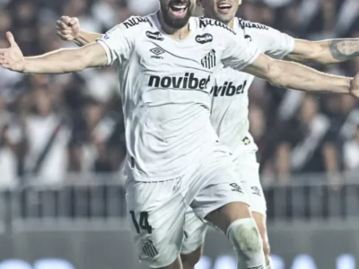 Santos e Atlético-MG vencem; Bahia empata em 3 a 3